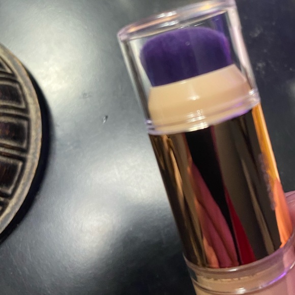 💄URBAN DECAY -QUICKIE 24HR FULL-COVERAGE WATERPROOF CONCEALER (60NN- Med. Dark) - Picture 8 of 12